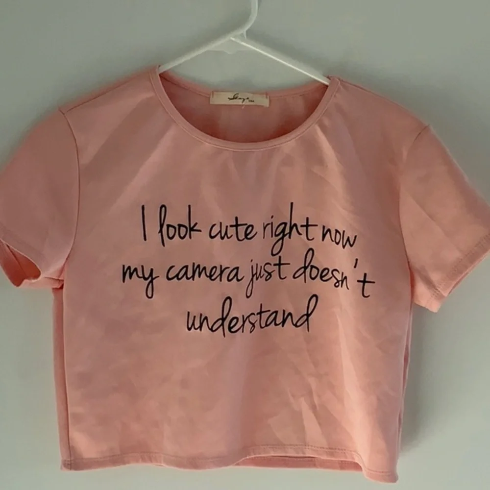 Pink poly crop top - Picture 2 of 3